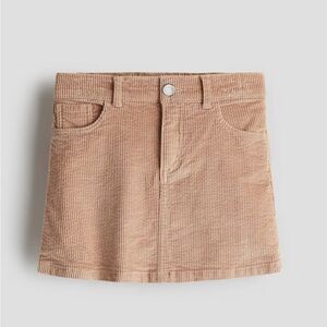 NWT Cotton Corduroy Skirt. Beige.